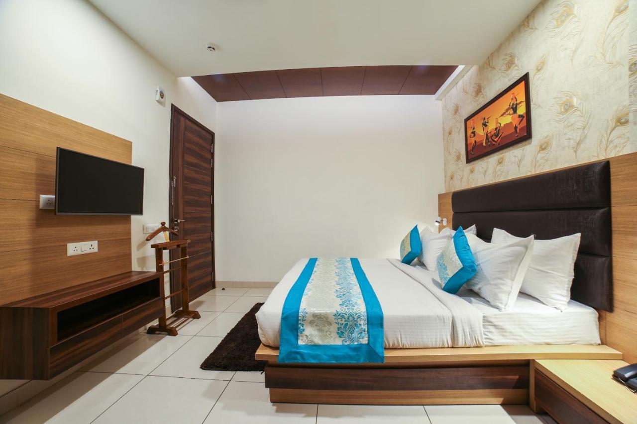 Hotel Grand Regency By Jmd Group Near Delhi Igi Airport Нью-Делі Екстер'єр фото